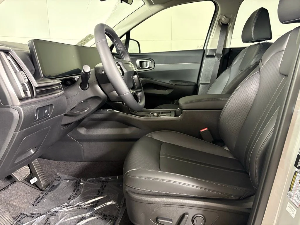 New 2026 Gray Kia S image 18