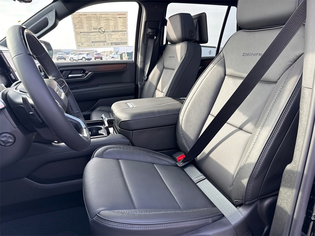 2026 GMC YUKON - Image 15