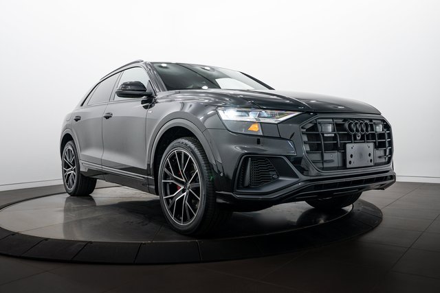 2022 Audi Q8 Premium Plus