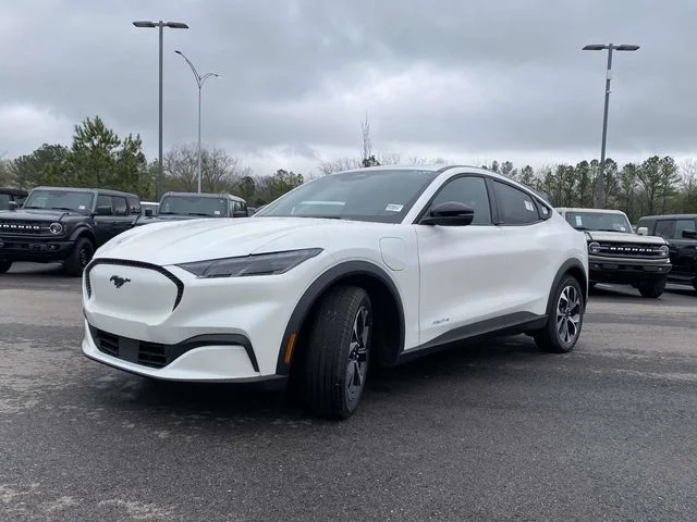 New 2026 White Ford Select image 7