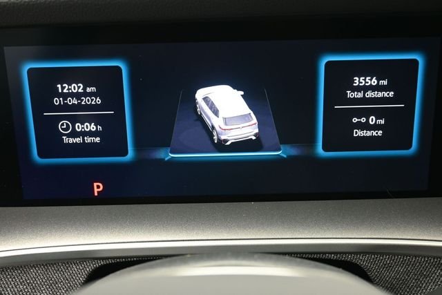 Used 2025  Volkswagen 2.0T S image 32
