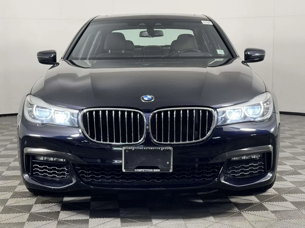 Used 2019 Black BMW 740i xDrive image 6