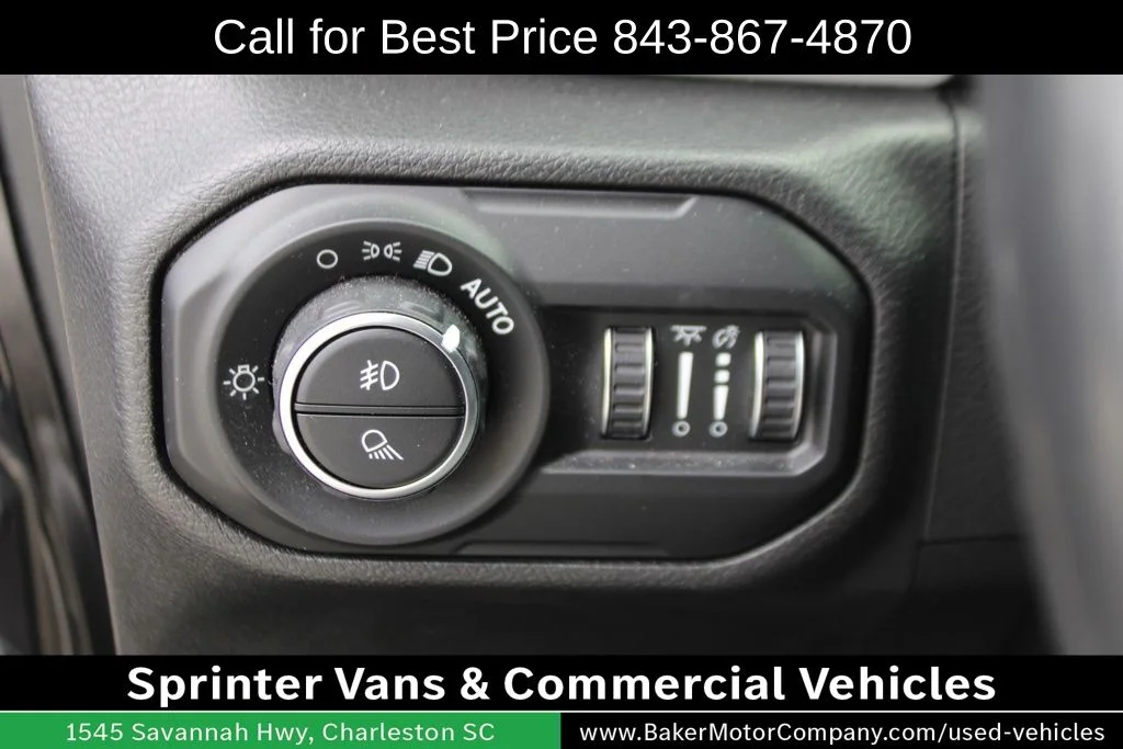 Used 2021 Black Clearcoat Jeep Overland image 17