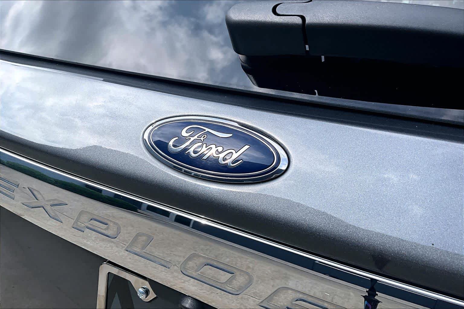Used 2021 Carbonized Gray Metallic Ford Limited image 31