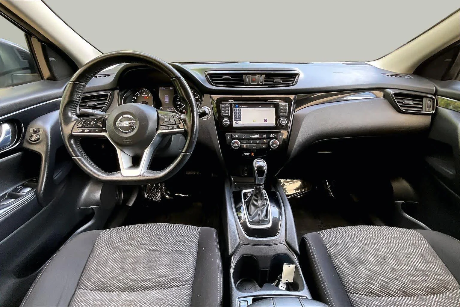 Used 2017 Magnetic Black Nissan SV image 15