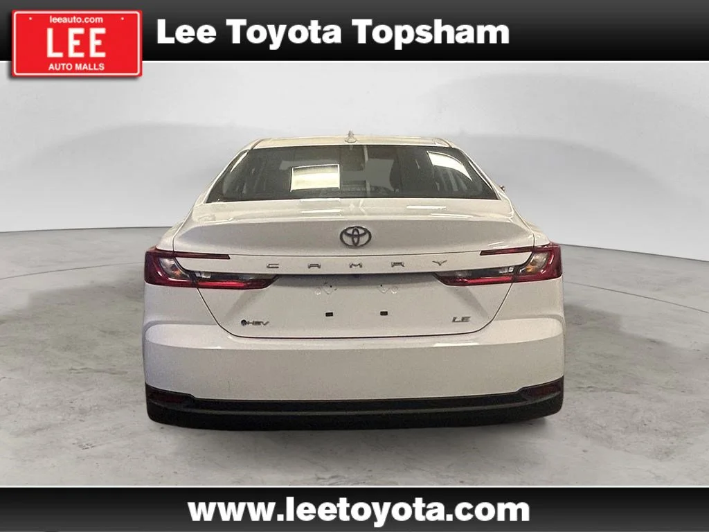 Used 2025 Ice Toyota LE image 4