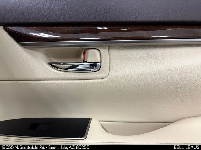 Used 2017 White Lexus 350 image 20