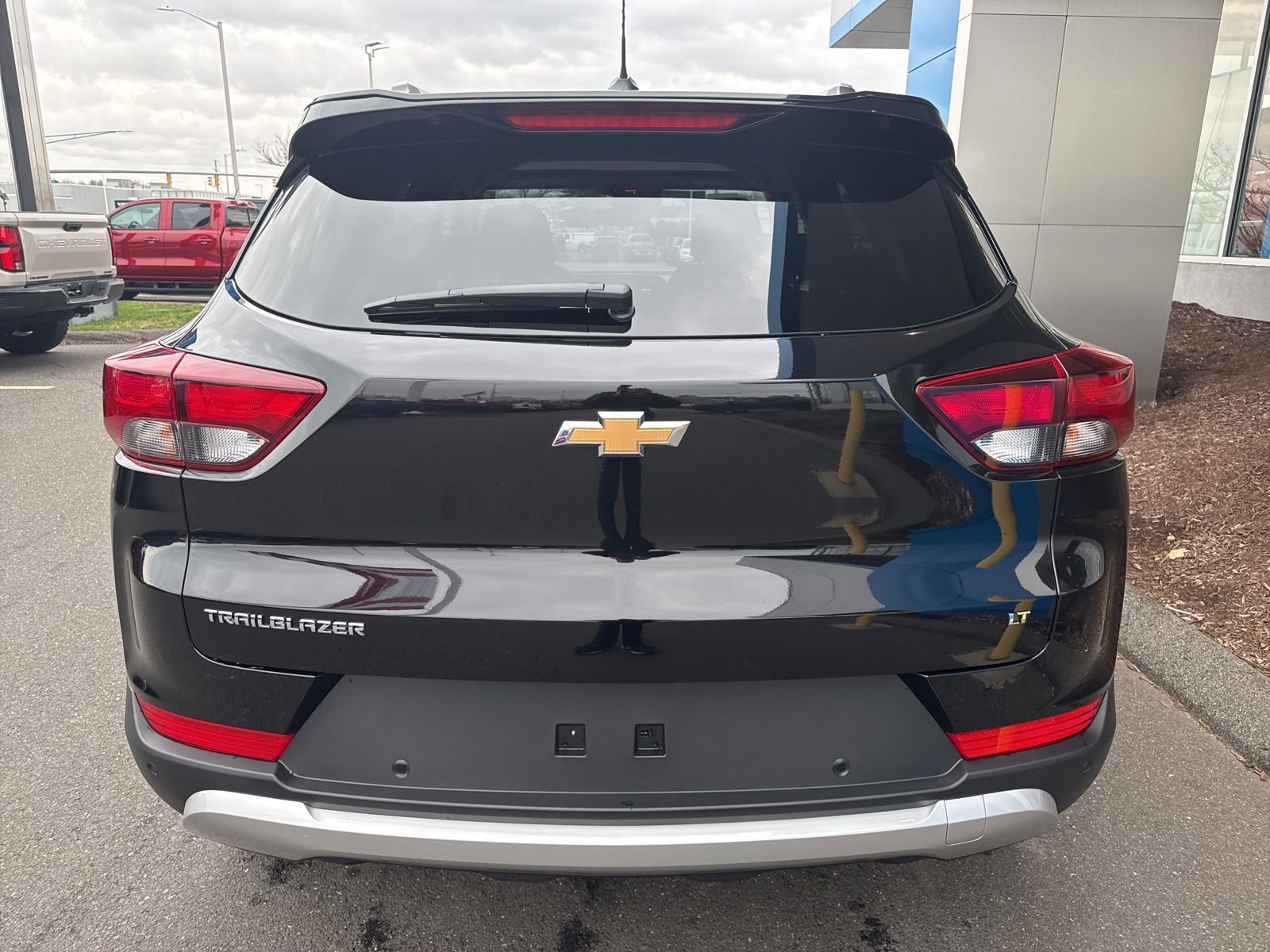 New 2026 Mosaic Black Metallic Chevrolet LT image 7