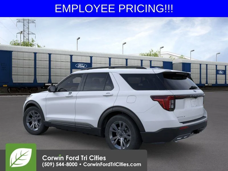 New 2026 Space White Metallic Ford Active image 5