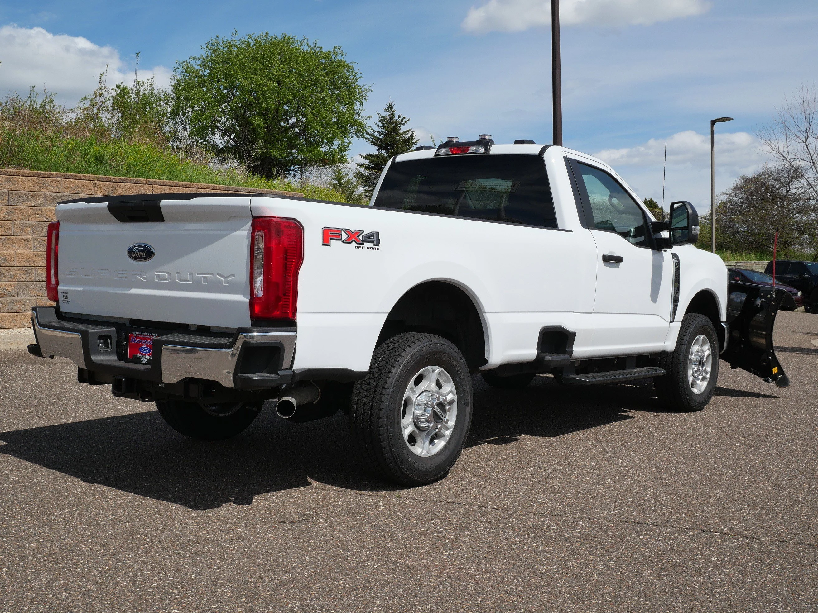 New 2026 Oxford White Ford F-350® XLT image 7