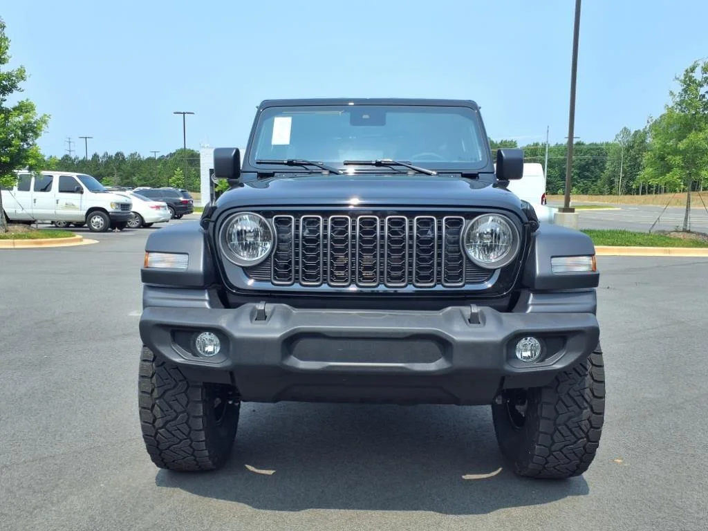 Used 2025 Black Clearcoat Jeep Sport S image 2
