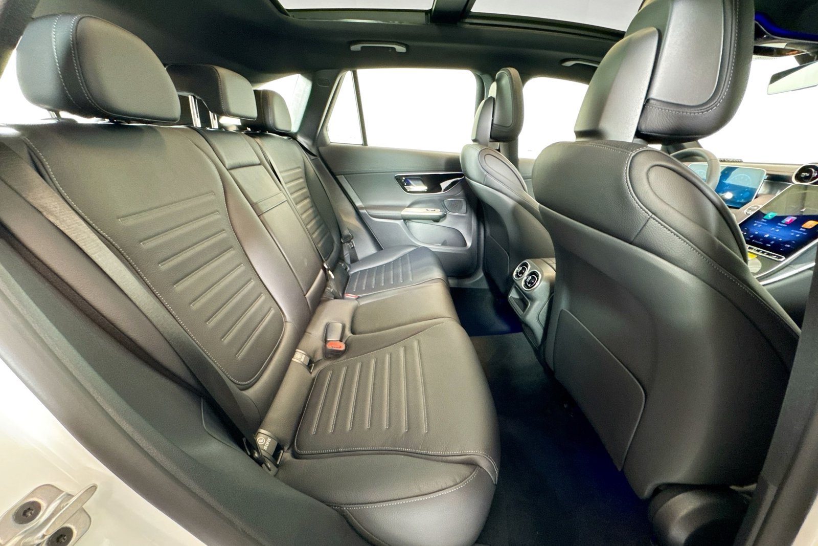 New 2026 Polar White Mercedes-Benz AMG® GLC 43 image 25