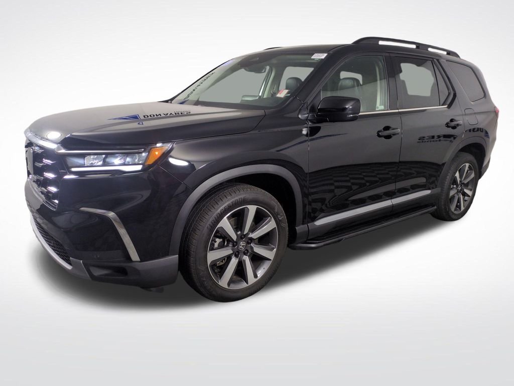 2024 Honda Pilot Touring AWD's photo