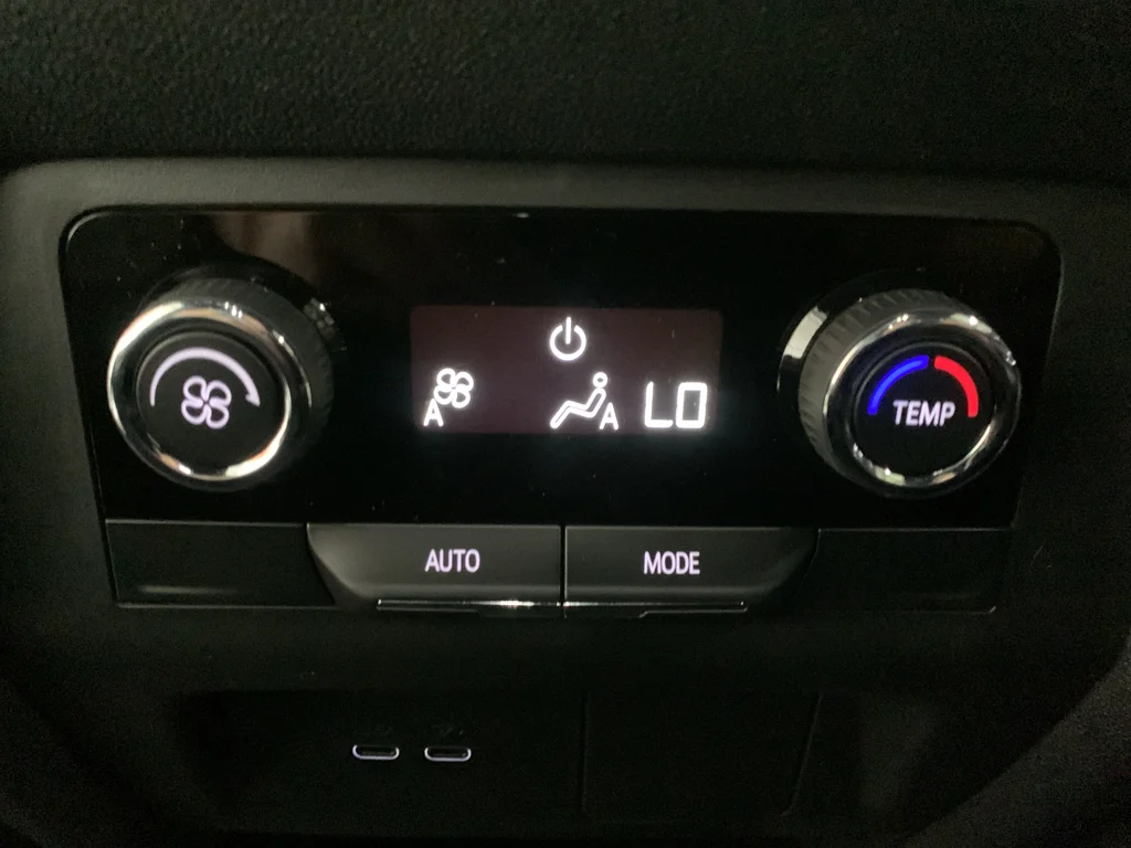 2027 Chevrolet Traverse LT - Photo 16