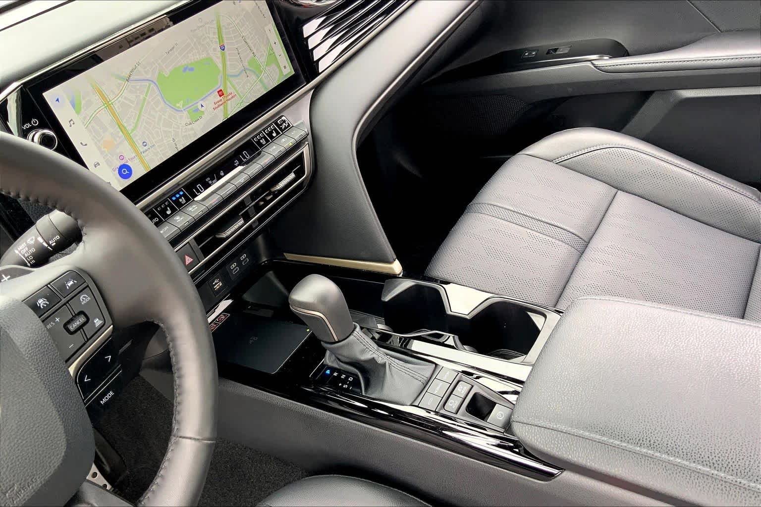 Used 2026 Wind Chill Pearl Toyota XSE image 16