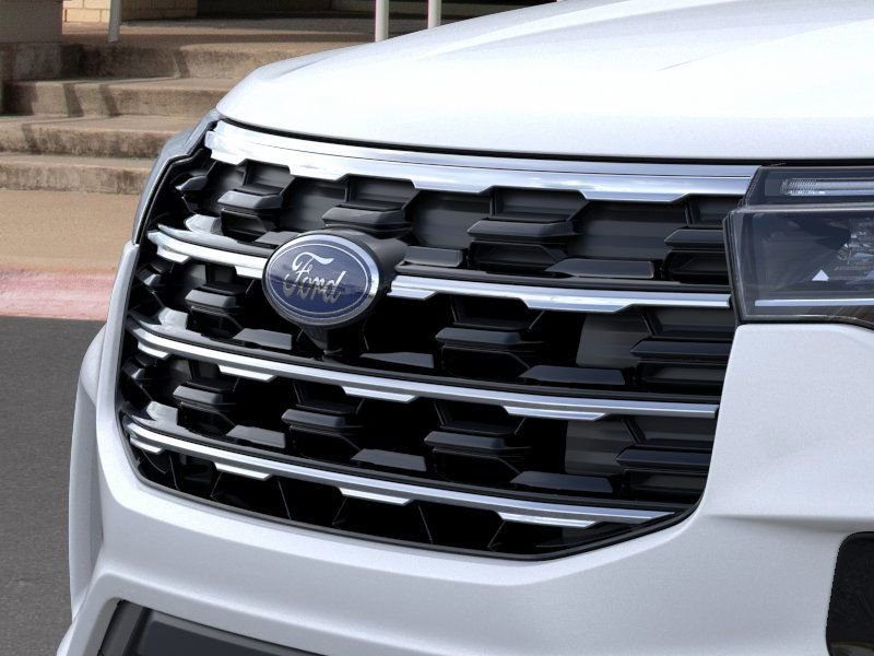 New 2026 Star White Metallic Tri-Coat Ford Active image 18