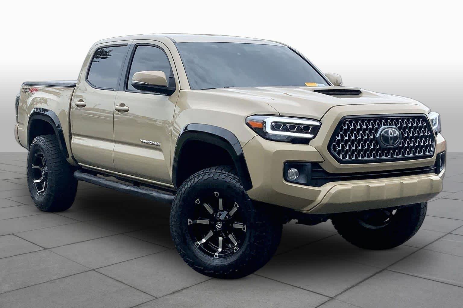 Used 2018 Quicksand Toyota TRD Sport image 3
