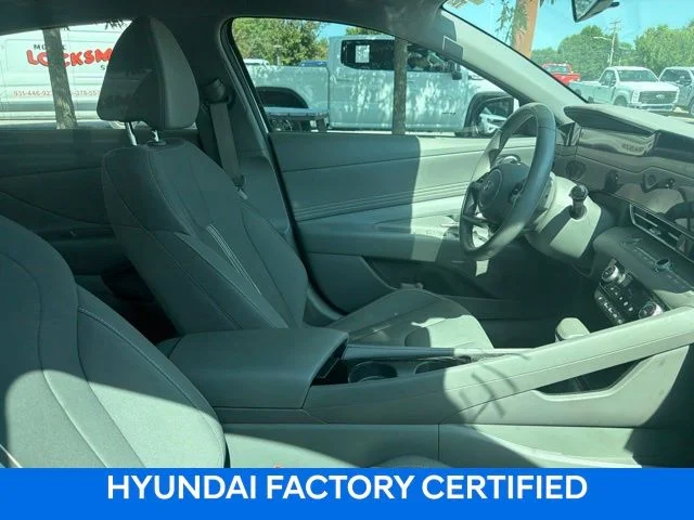 Certified Used 2025 Serenity White Hyundai SEL Convenience image 2
