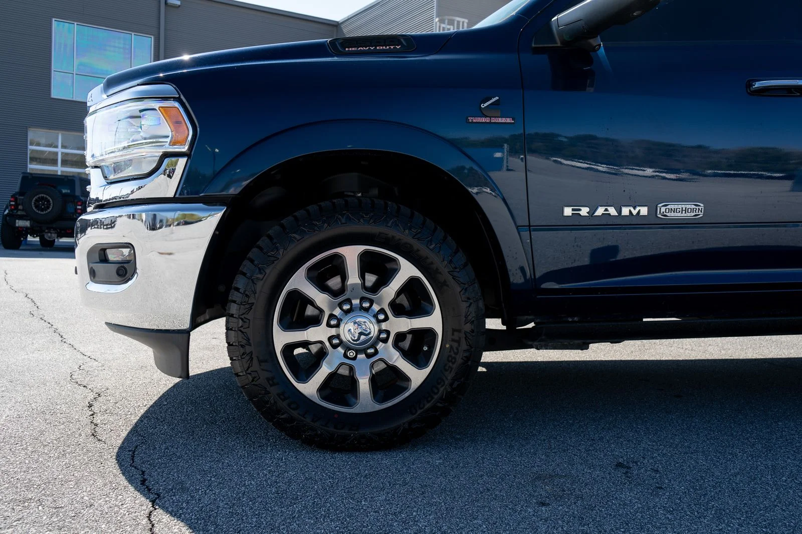 Used 2019 Blue Ram Laramie Longhorn image 6