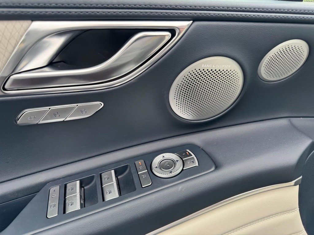 New 2027 Bering Blue Genesis 3.5T Prestige image 11