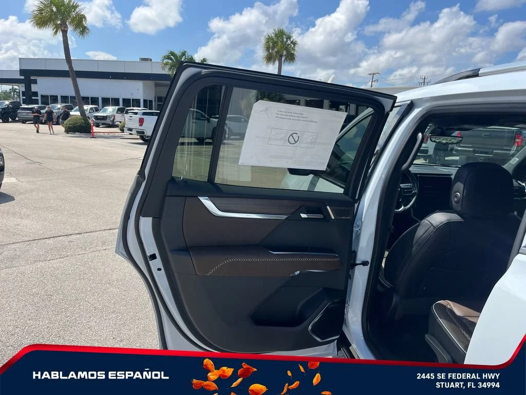 2026 GMC Acadia Denali Ultimate - Photo 30
