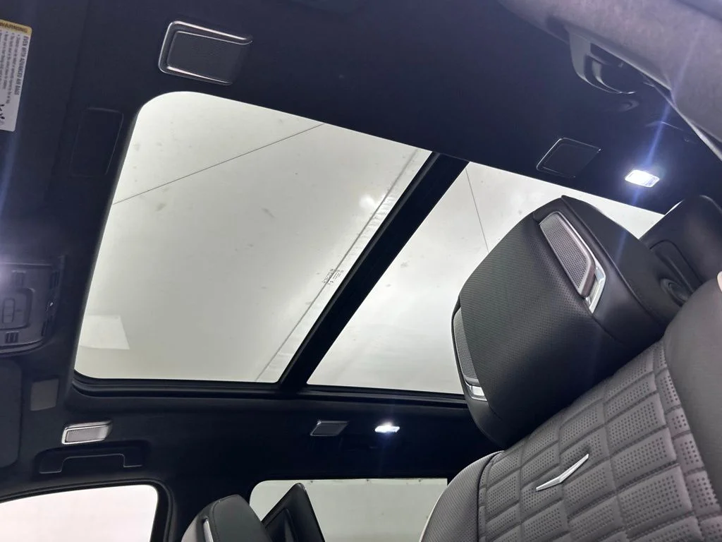 Used 2023 White Cadillac Premium Luxury Platinum image 23