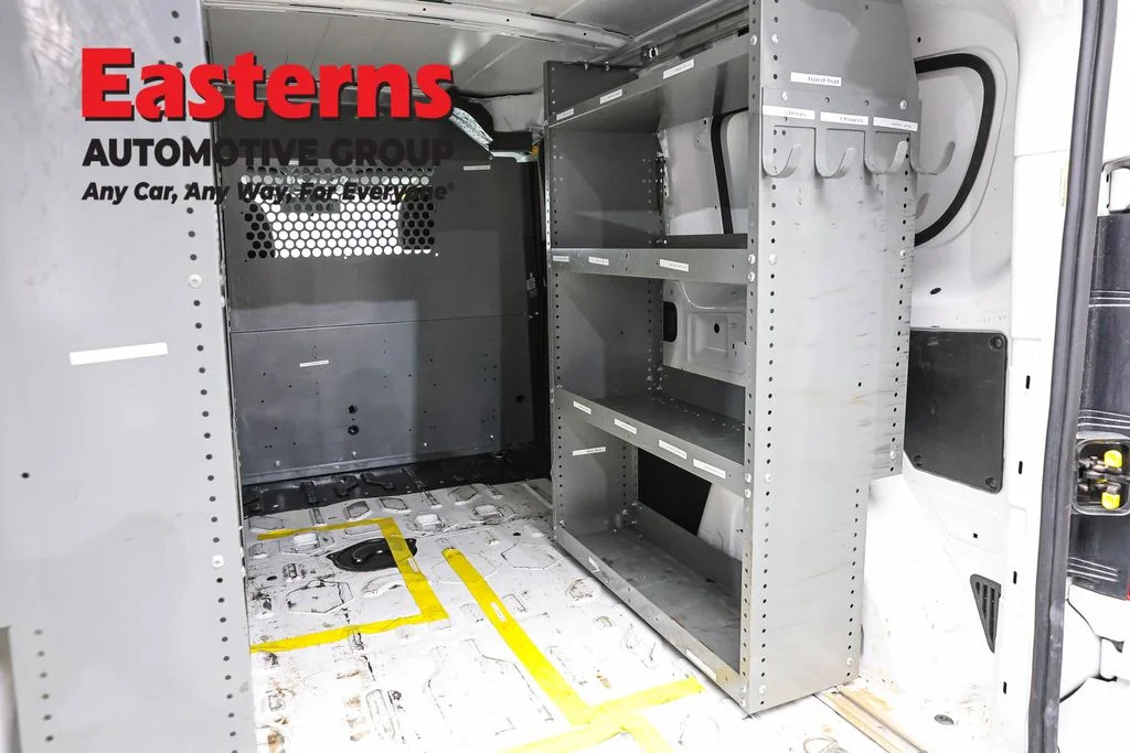 Used 2022 White Ram Base image 23