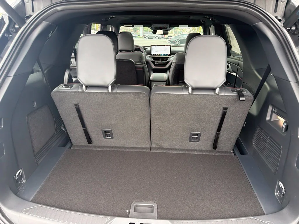 New 2027 Carbonized Gray Metallic Ford ST-Line image 13