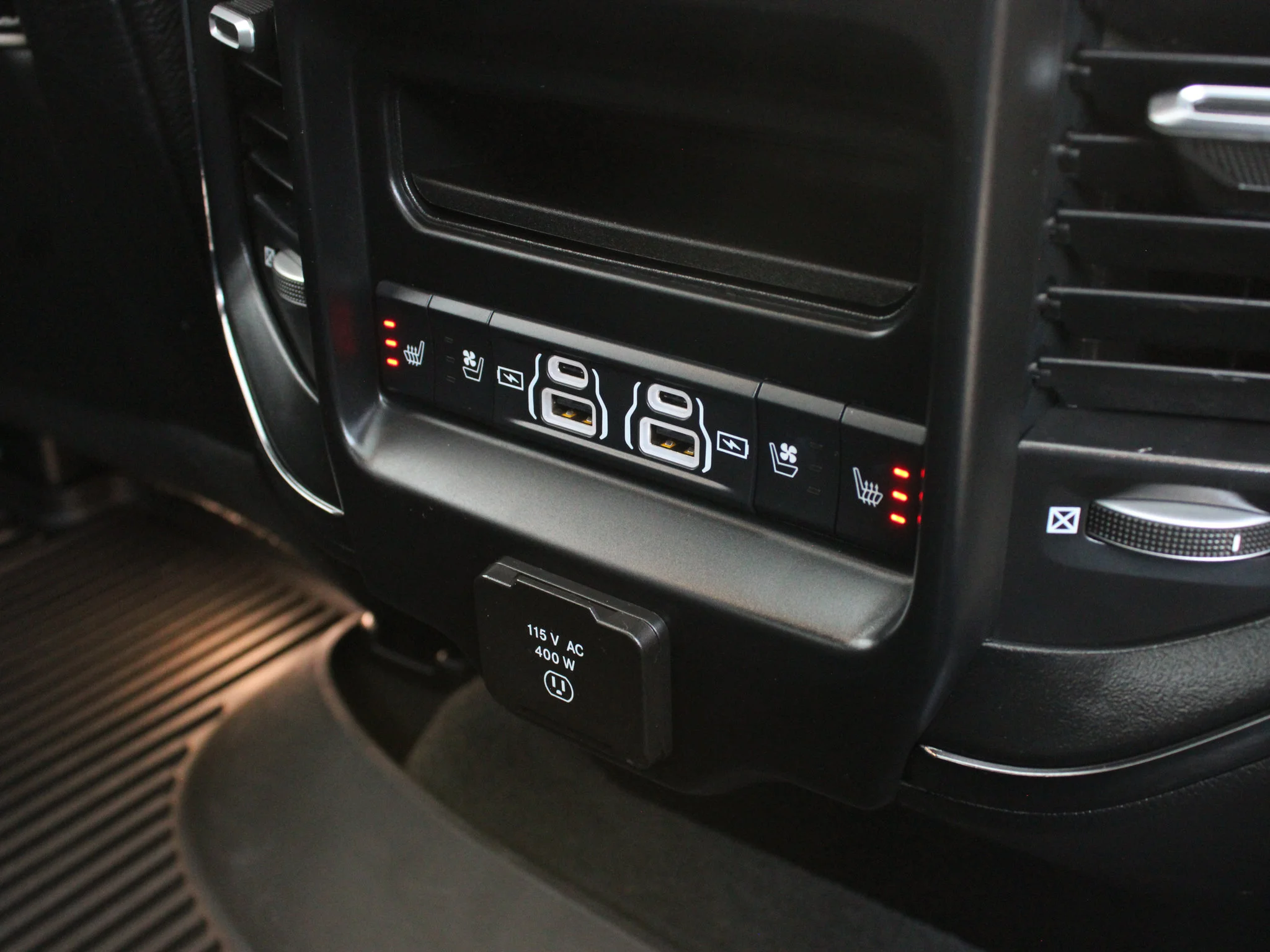 Certified Used 2023 Black RAM Limited * No Accidents | HEMI V8 | Alpine | Heated Seats | Apple CarPlay | Tonneau Cover image 18