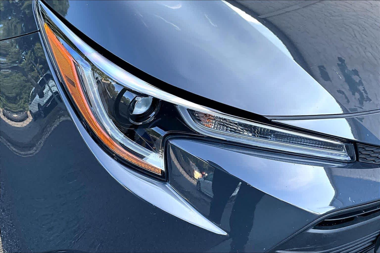 Used 2025 Underground Toyota LE image 28