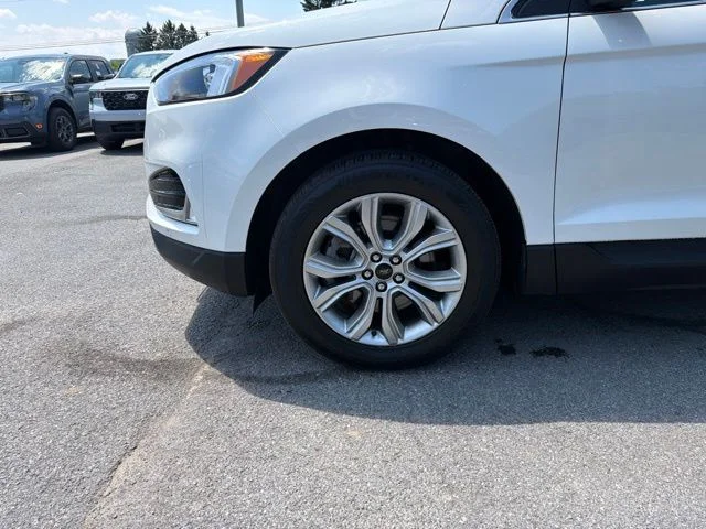 Used 2023 White Metallic Ford Titanium image 53