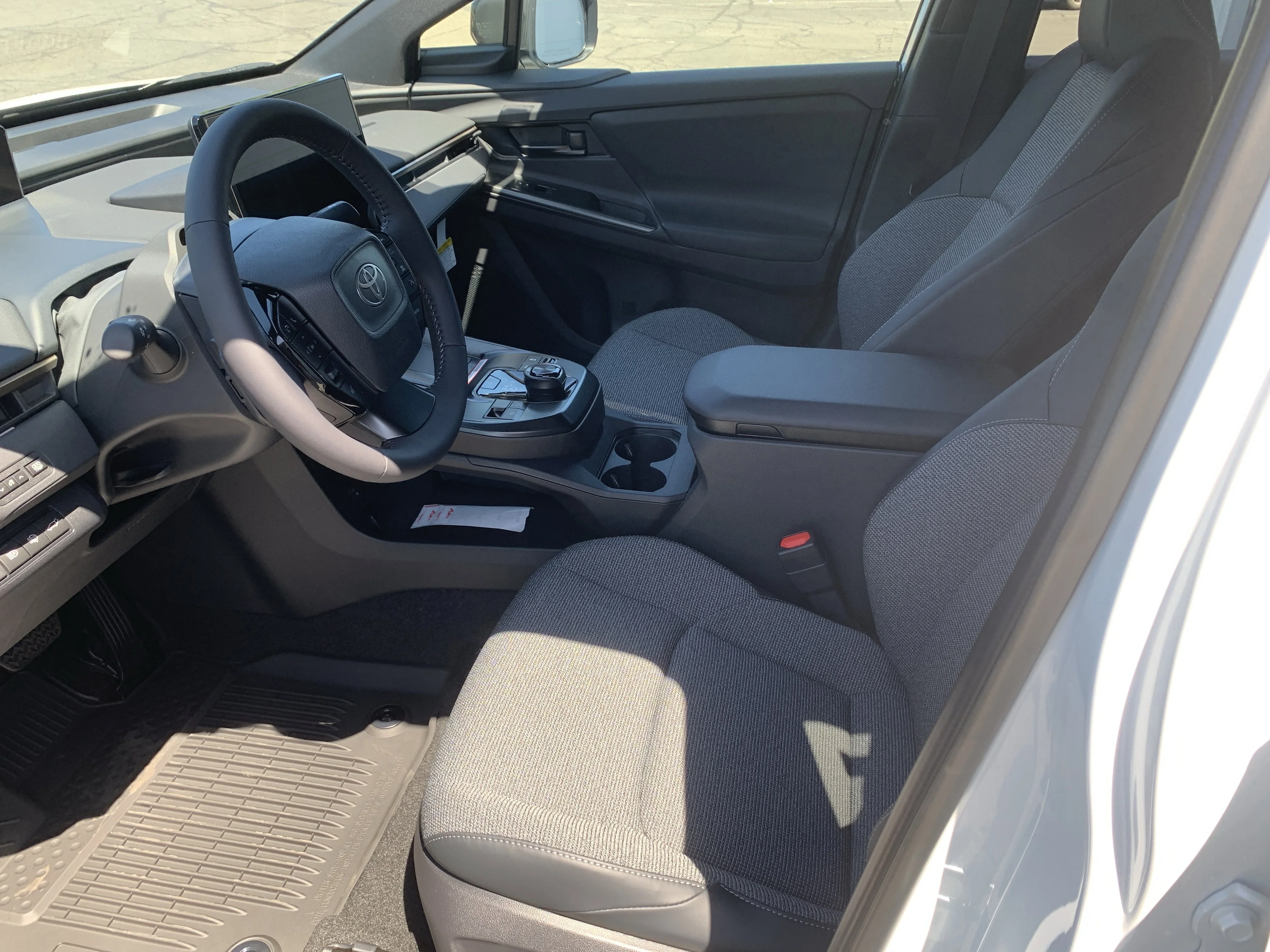New 2026 Wind Chill Pearl Toyota XLE image 10