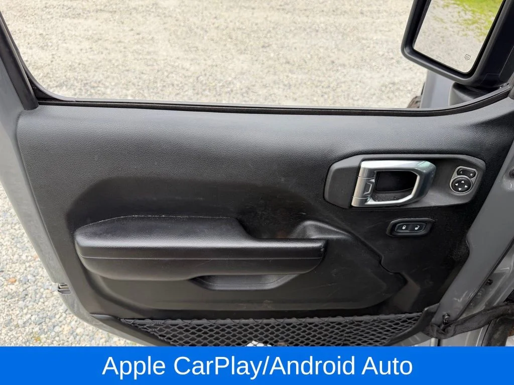 Used 2021 Gray Jeep Mojave image 24