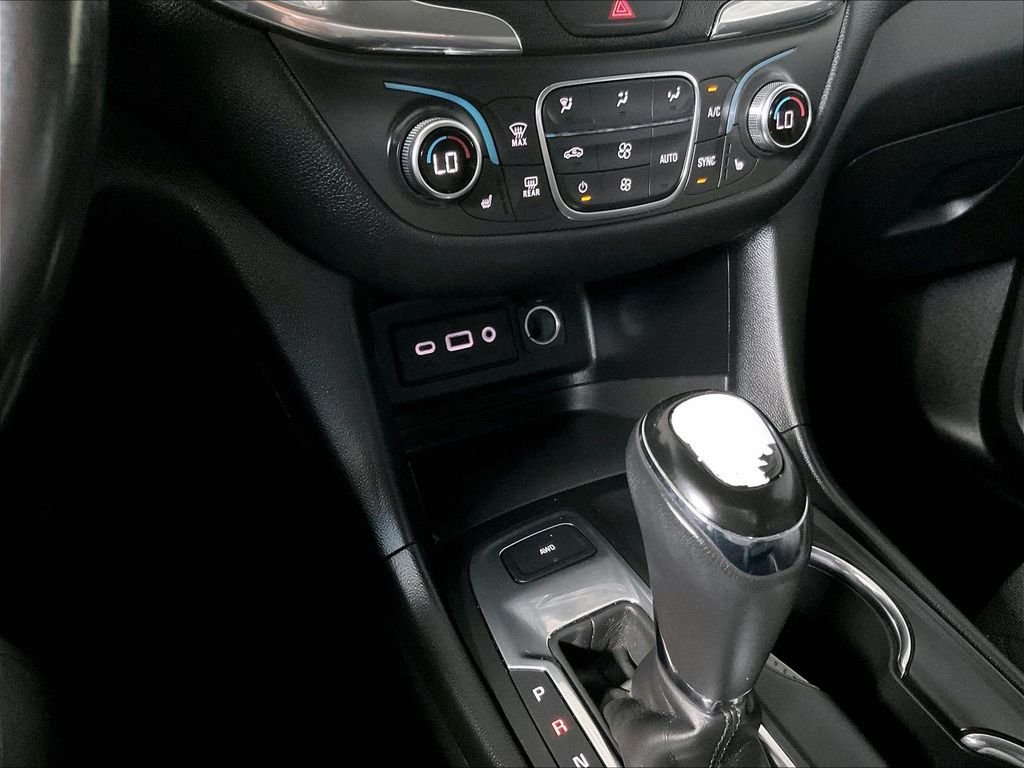 Used 2019 Blue Chevrolet LT image 25