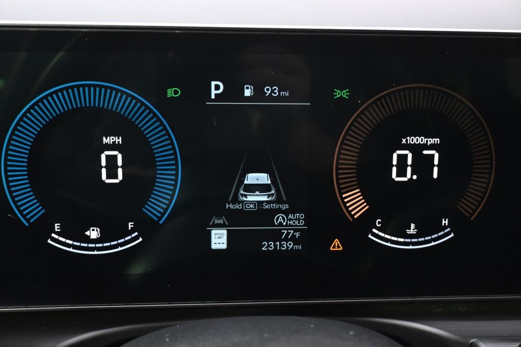 Certified Used 2025 Phantom Black Hyundai SE image 20