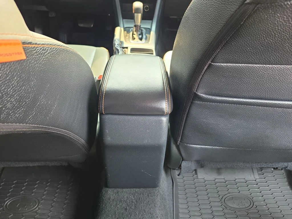 Used 2017 Crystal White Pearl Subaru Limited image 13