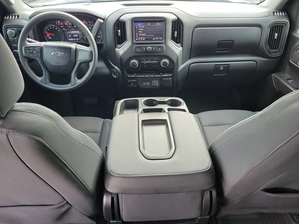2024 Chevrolet Silverado 1500 Custom - Photo 19