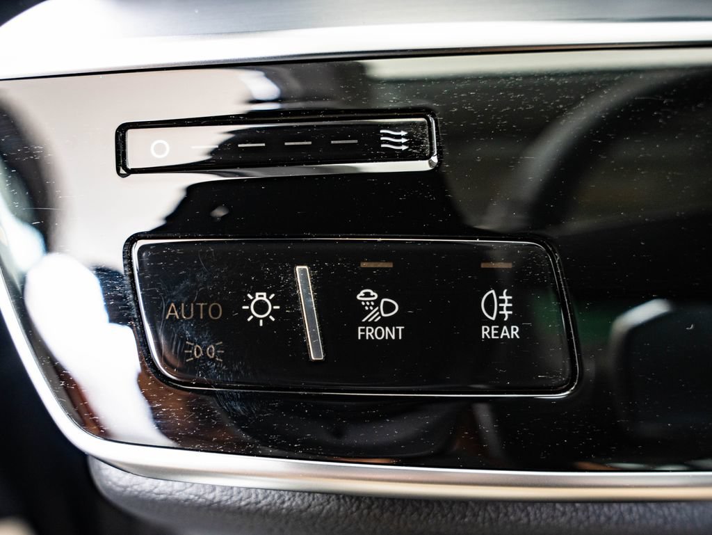 Used 2025 Mythos Black Metallic Audi L 55 image 28