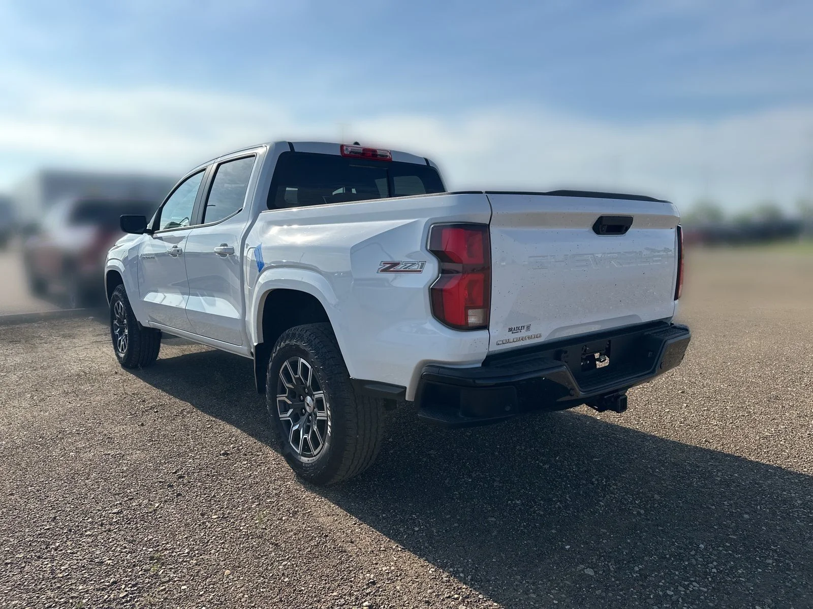 Used 2023 White Chevrolet Z71 image 4