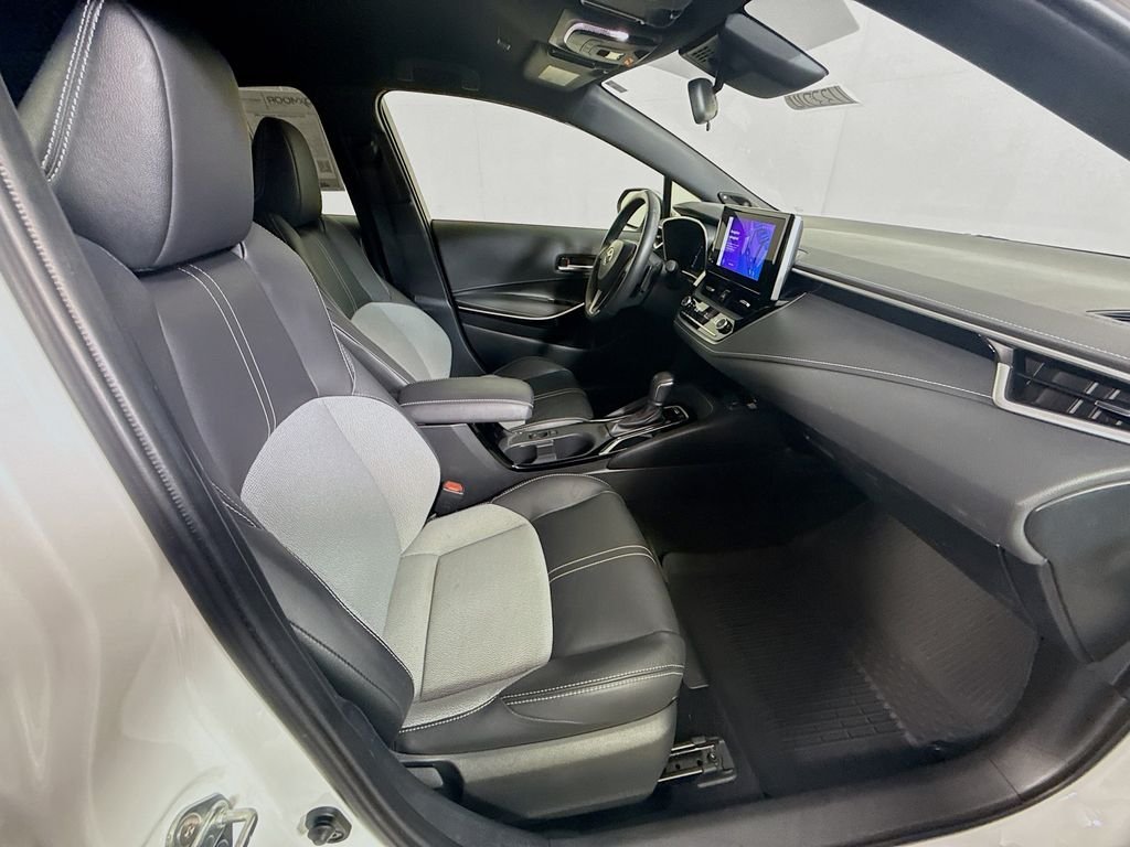 Used 2024 Wind Chill Pearl Toyota XSE image 26