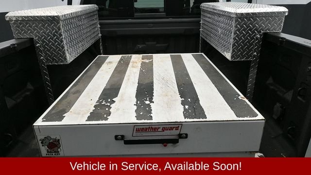 Used 2024 White Chevrolet Z71 image 15