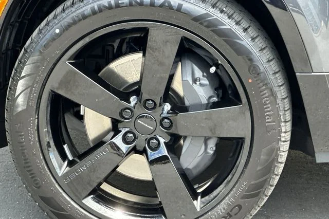 New 2026 Carpathian Grey Land Rover X-Dynamic SE image 24