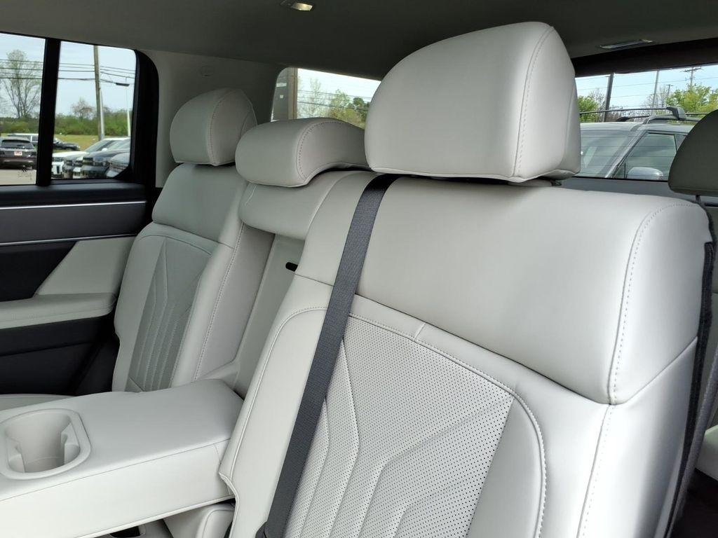 New 2026 White Hyundai SEL image 11