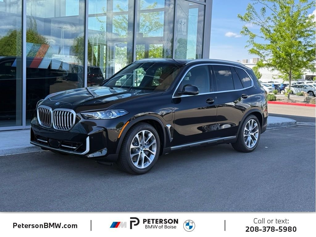 2026 BMW X5 xDrive50e's photo