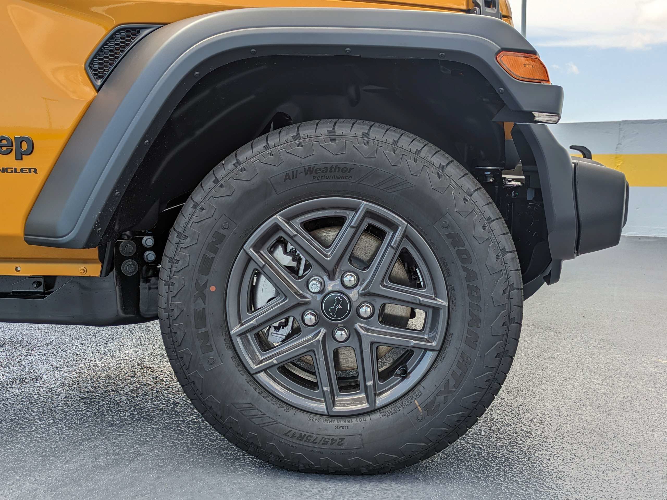 New 2026 Goldilocks Exterior Paint Jeep Sport S image 10