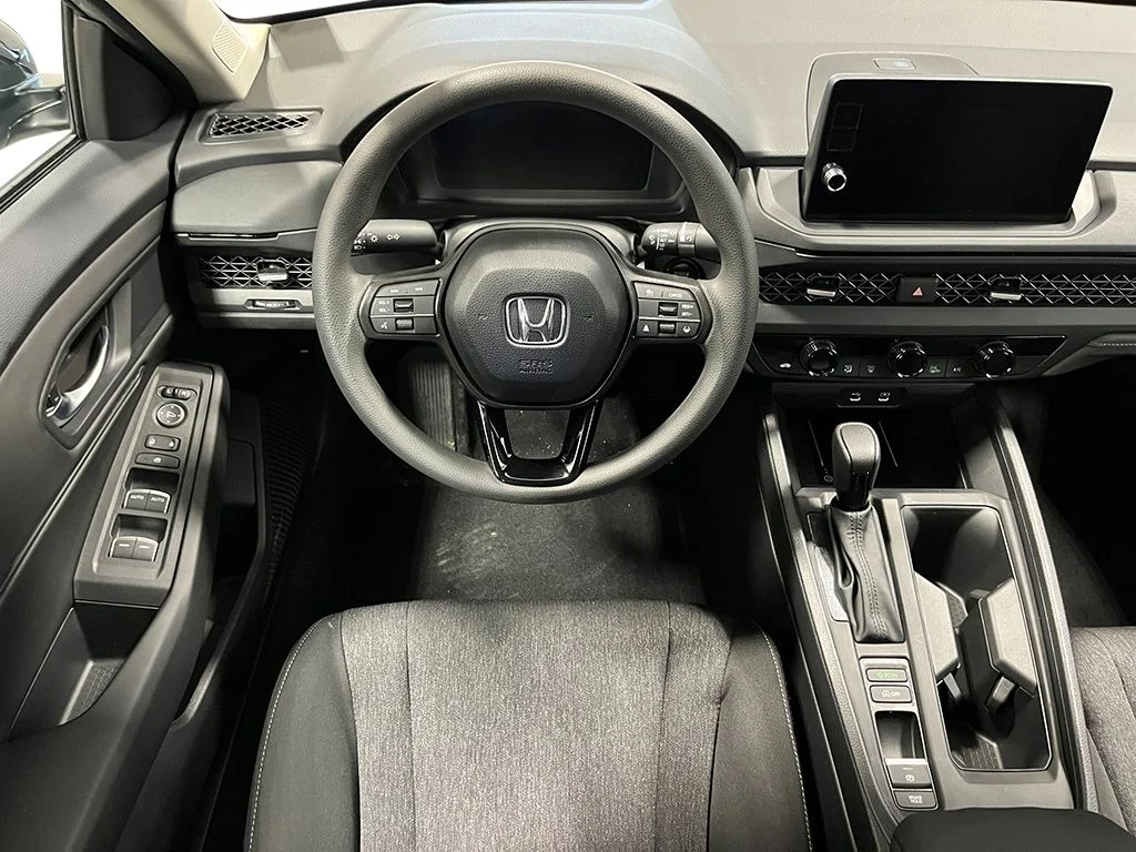 New 2026 Solar Silver Metallic Honda SE image 16