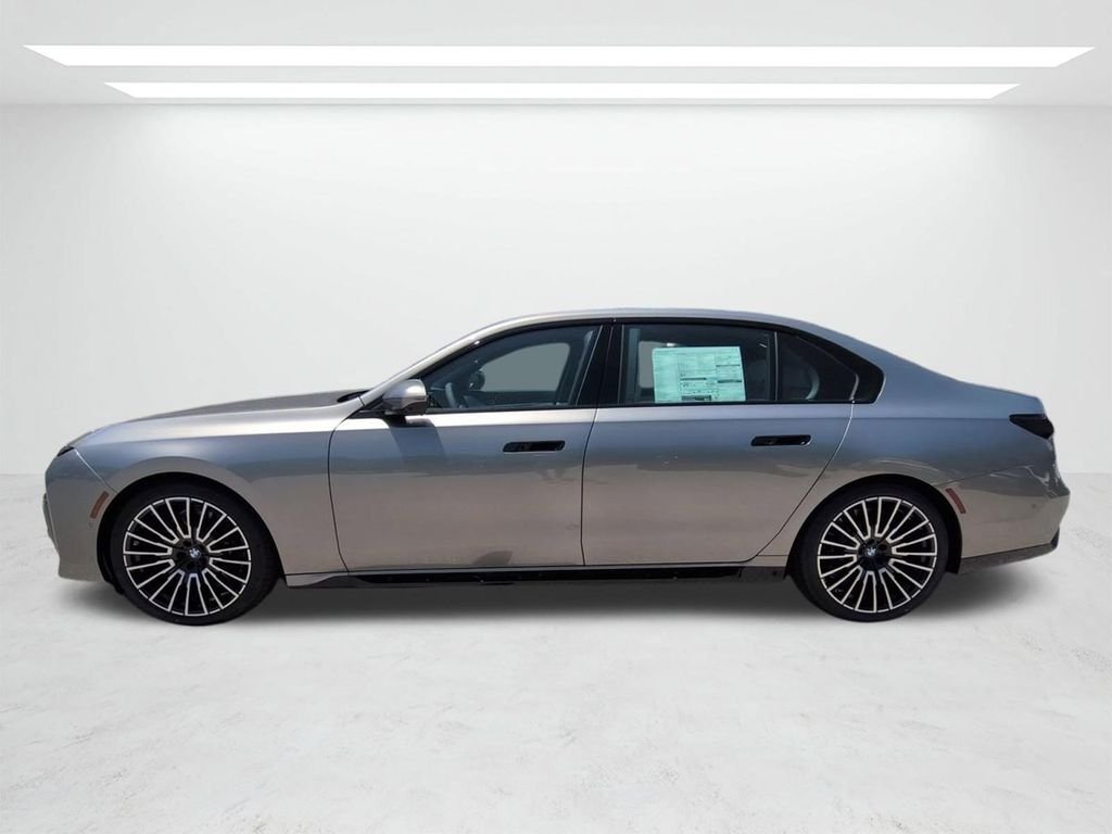 New 2026 Oxide Grey Metallic BMW 760i xDrive image 7
