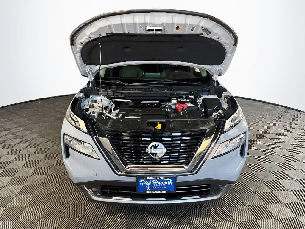 Used 2023 Gray Nissan SL image 22