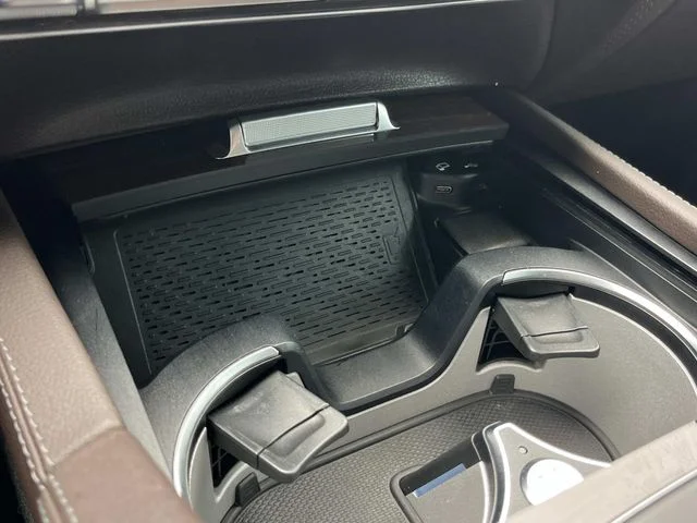 Used 2022  Mercedes-Benz GLS 450 image 36