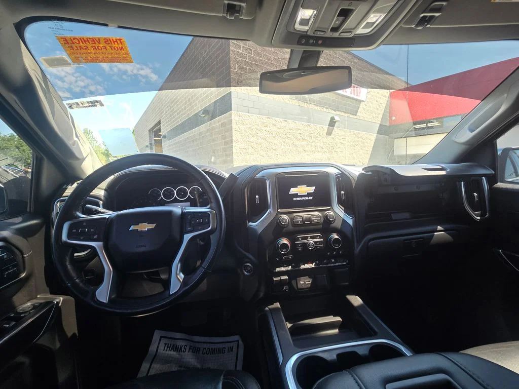 Used 2020 Shadow Gray Metallic Chevrolet LTZ image 10